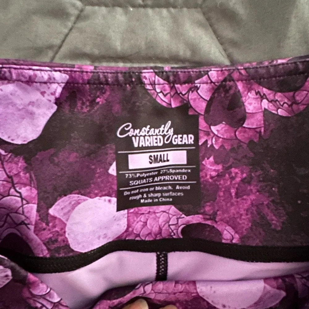 CVG capri leggings - Picture 2 of 2